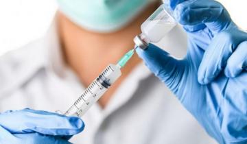 Imagen de IOMA vacuna a domicilio a mayores de 65 y grupos de riesgo