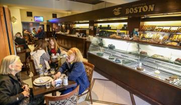 Imagen de Mar del Plata: tristeza por el cierre de la tradicional "Confitería Bostón"