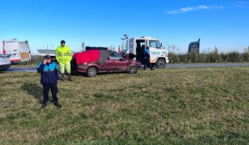 Imagen de Tragedia en la Ruta 74: dos personas murieron tras un despiste y vuelco cerca de Pinamar