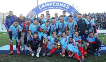 Imagen de La Liga Dolorense de Fútbol tuvo su 5º campeón distinto en los últimos 5 torneos con Social Dolores, que reverdeció laurales