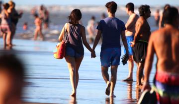 Imagen de Clima en la Costa Atlántica y el interior bonaerense: calor, lluvias aisladas y cómo sigue la semana