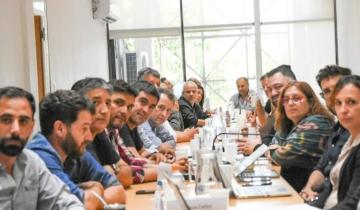 Imagen de La Provincia: el gobierno ofreció a docentes y estatales un aumento paritario del 9%