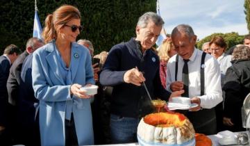 Imagen de Mauricio Macri participó del tradicional locro en Olivos