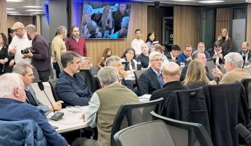 Imagen de Verano 2027: intendentes de la Costa Atlántica llevaron al Congreso la preocupación por la temporada