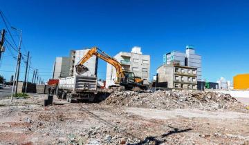 Imagen de Santa Teresita: la Municipalidad finalizó la demolición del edificio de Costanera y Calle 38 para garantizar la seguridad