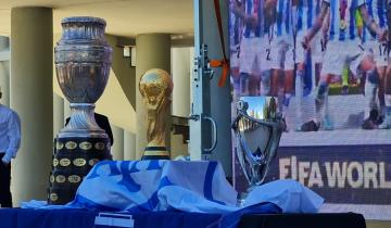 Imagen de La Región: las tres copas de la Selección Argentina recorren el país y llegarán a Santa Teresita y Dolores