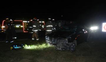 Imagen de Se cruzaron con una tropilla de 12 caballos en la Ruta 11 y chocaron contra uno