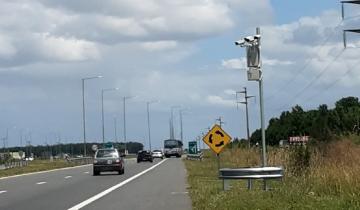 Imagen de Ruta 11: volvieron a instalar los radares de velocidad frente al Partido de La Costa