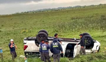 Imagen de Castelli: en medio del temporal, un hombre protagonizó un vuelco en la Ruta 2