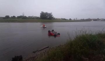 Imagen de Fatal accidente en Necochea: murió una mujer tras caer con un auto en el río Quequén