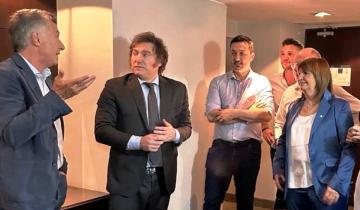 Imagen de Mauricio y Milei pelean por salir segundos