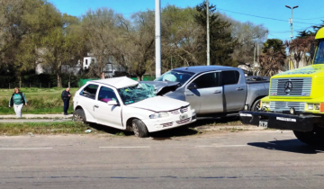 Imagen de Otro accidente con desenlace trágico en la Ruta 88: murió una mujer tras el choque entre un auto y una 4x4
