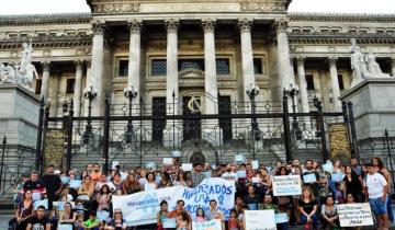 Imagen de Tenedores de créditos UVA se movilizan mañana en reclamo de "soluciones reales y concretas"