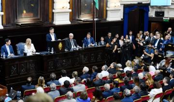 Imagen de Apertura de sesiones en la Provincia: Kicillof anunció baja de impuestos para pymes, regulación de apps, sala de 3 obligatoria y reforma en seguridad