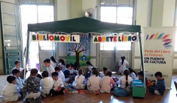 Imagen de Dolores: la Bibliomóvil Ábrete Libro recibió un premio latinoamericano por su tarea de difusión de la lectura