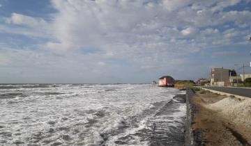 Imagen de Alerta por crecida del mar en la Costa Atlántica