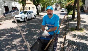 Imagen de Ejemplo de superación: la historia del barrendero que se recibió de médico a los 37 años