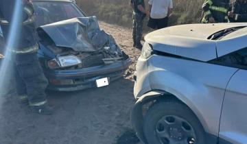 Imagen de Castelli: seis heridos tras  un choque en un camino rural