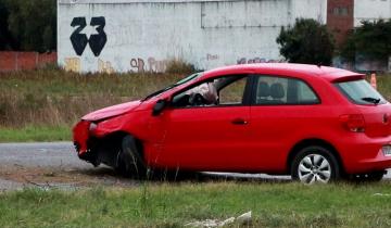 Imagen de Partido de La Costa: un vehículo despistó y chocó contra un terraplén a metros de la rotonda de San Bernardo
