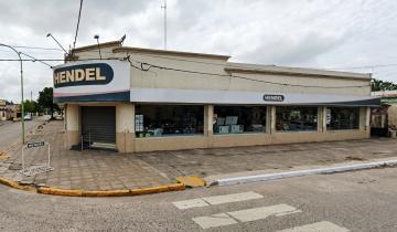 Imagen de Castelli: la casa de electrodomésticos Hendel cerró su sucursal