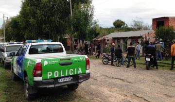 Imagen de Hallan a una mujer asesinada a martillazos y envuelta en una frazada y buscan a su pareja