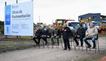 Imagen de Axel Kicillof puso como ejemplo a 7 obras públicas de la Región para pedir por la reactivación del sector en la Provincia