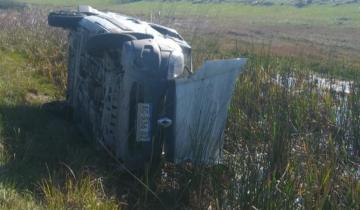 Imagen de Dos hombre resultaron heridos tras protagonizar un vuelco en la ruta