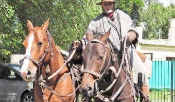 Imagen de General Madariaga: murió el jinete Adrián Acosta, recordado por haber recorrido mil kilómetros a caballo