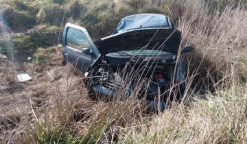 Imagen de Espectacular vuelco en la Ruta 228: una familia marplatense resultó ilesa