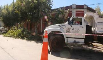 Imagen de Tragedia en Ranchos: un camión municipal atropelló y mató a una nena en el ingreso a un Jardín de Infantes