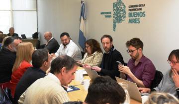 Imagen de Paritarias bonaerenses: docentes y estatales rechazaron la oferta inicial por insuficiente