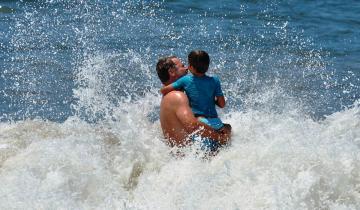 Imagen de Hidrocución: el riesgo de entrar de golpe al agua en días de calor extremo
