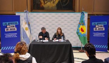 Imagen de Presentan una ley contra la ludopatía y revelan que los casinos online ganan unos 70 millones de dólares por mes en la Provincia