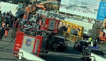 Imagen de Se derrumbó una obra en el Aeropuerto de Ezeiza: un muerto y 13 heridos