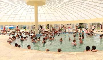 Imagen de Dolores: conocé las promociones para disfrutar del Carnaval del Sol y el Parque Termal