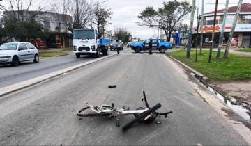 Imagen de Horror en La Plata: un camión atropelló a un ciclista y se dio a la fuga